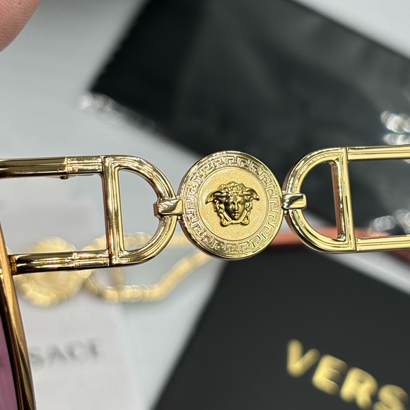 🔥Current Season! NIB Versace Aviator Sunnies! - Picture 10 of 16